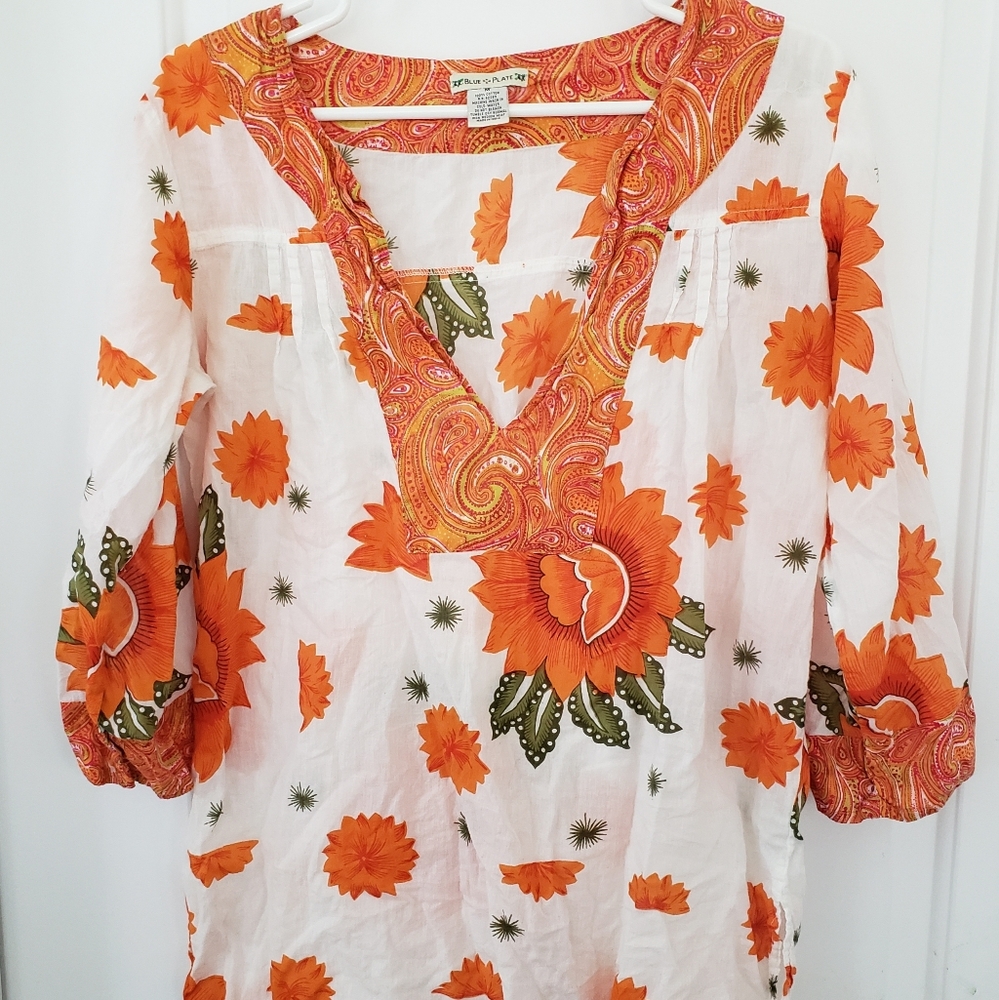 Blue Plate white tunic w/orange flower print sz M